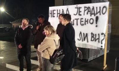 <p>Skup podrške Rakiću u Mionici</p>