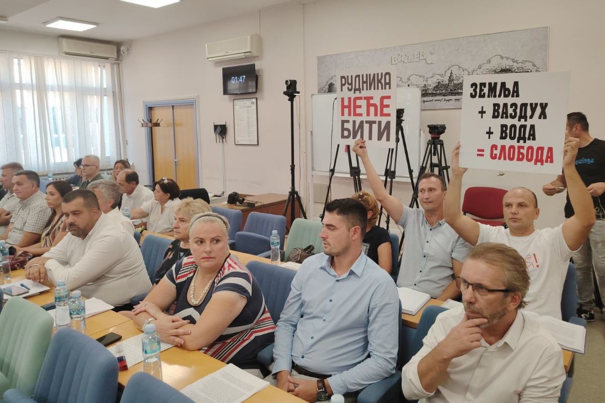 Odbornici koalicije sVAnuće