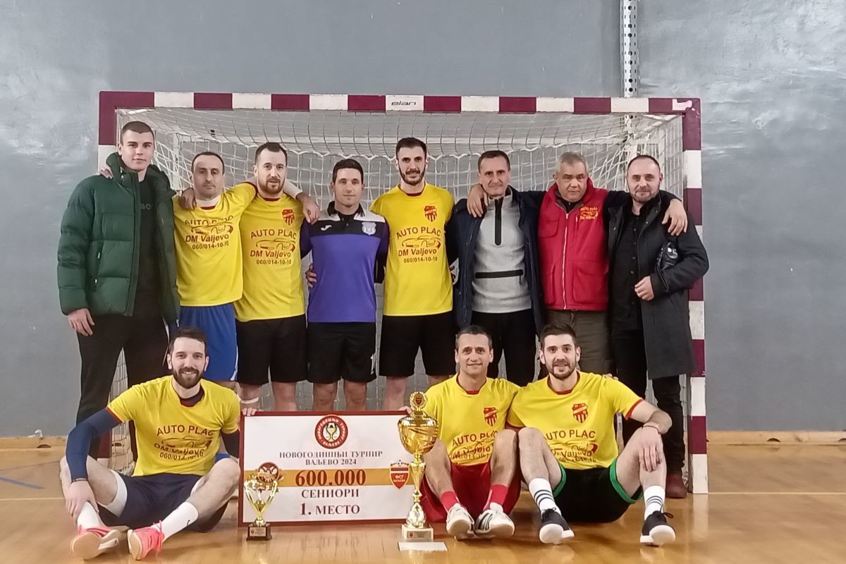 Auto plac DM - seniori