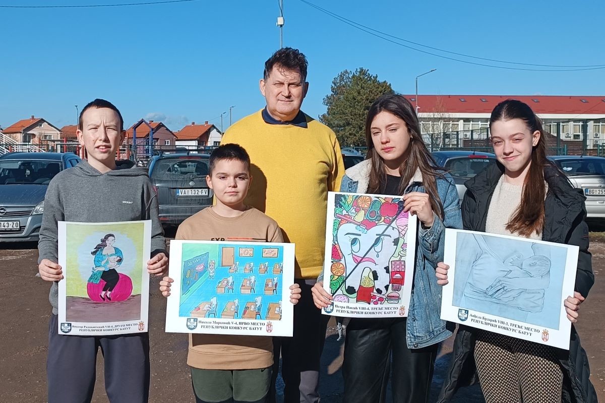 Profesor i nagrađeni učenici