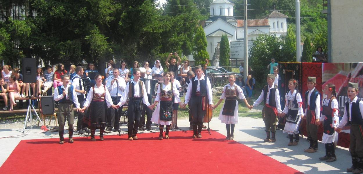 Detalj sa smotre folklora
