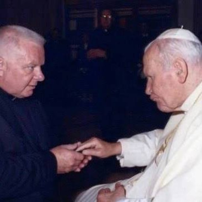 Fr. John Higgins meets Pope St. John Paul II Fr. John Higgins meets Pope St. John Paul II