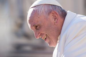 Above, Pope Francis at the general audience in St. Peter's Square on Jan. 24. Below, crowds gather outside of Independence Hall in Philadelphia Sept. 27, 2015, to hear Francis speak about religious liberty during his apostolic visit to the United States for the World Meeting of Families.
Above, Pope Francis at the general audience in St. Peter's Square on Jan. 24. Below, crowds gather outside of Independence Hall in Philadelphia Sept. 27, 2015, to hear Francis speak about religious liberty during his apostolic visit to the United States for the World Meeting of Families.