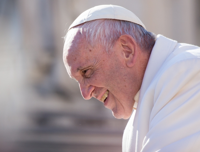 Above, Pope Francis at the general audience in St. Peter's Square on Jan. 24. Below, crowds gather outside of Independence Hall in Philadelphia Sept. 27, 2015, to hear Francis speak about religious liberty during his apostolic visit to the United States for the World Meeting of Families.
Above, Pope Francis at the general audience in St. Peter's Square on Jan. 24. Below, crowds gather outside of Independence Hall in Philadelphia Sept. 27, 2015, to hear Francis speak about religious liberty during his apostolic visit to the United States for the World Meeting of Families.