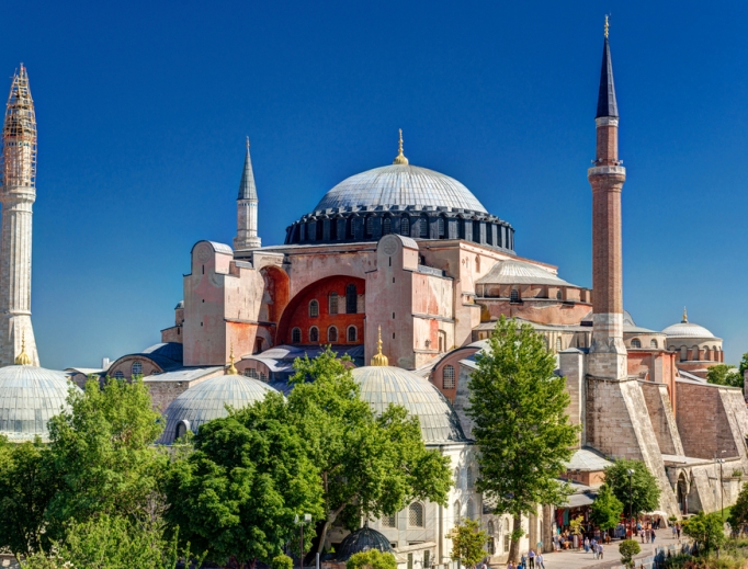 The extraordinary cathedral is designated a World Historical Site by the United Nations Educational, Scientific and Cultural Organization (UNESCO). The extraordinary cathedral is designated a World Historical Site by the United Nations Educational, Scientific and Cultural Organization (UNESCO).