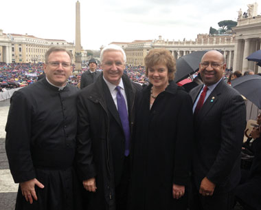 Father William Donovan (l) with Pennsylvania Gov. Tom Corbett and his wife, Susan Corbett, and Philadelphia Mayor Michael Nutter in Rome. Courtesy of Father William Donovan Father William Donovan (l) with Pennsylvania Gov. Tom Corbett and his wife, Susan Corbett, and Philadelphia Mayor Michael Nutter in Rome. Courtesy of Father William Donovan
