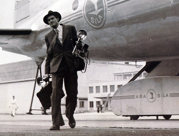 Photographer Lennart Nilsson carries his camera at Stockholm Arlanda airport in 1946. Photographer Lennart Nilsson carries his camera at Stockholm Arlanda airport in 1946.