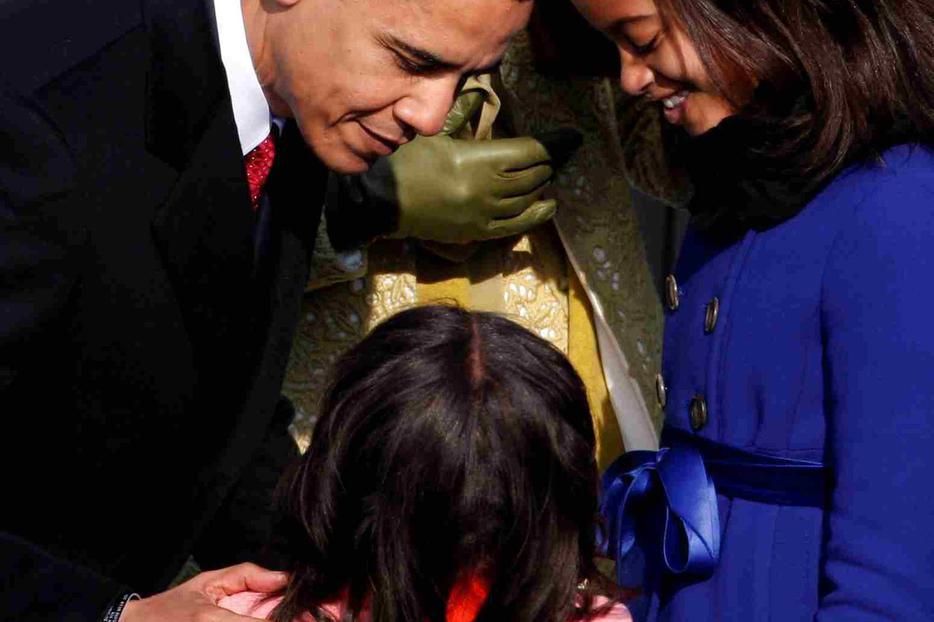 The First Father with daughters Sasha and Malia The First Father with daughters Sasha and Malia