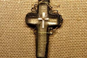 The fragment of the true cross of Christ stolen from St. Dominic's Church in San Francisco. The fragment of the true cross of Christ stolen from St. Dominic's Church in San Francisco.