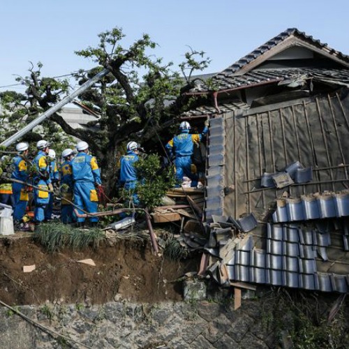 A rescue team tries to save victims after a 6.4 magnitude earthquake hit Kumamoto, Japan, April 16, 2016. A rescue team tries to save victims after a 6.4 magnitude earthquake hit Kumamoto, Japan, April 16, 2016.