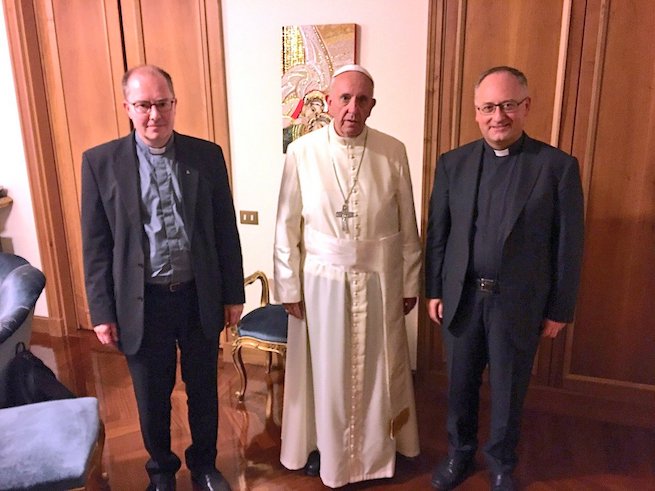 From left: Father Ulf Jonsson SJ, Pope Francis, and Father Antonio Spadaro SJ, editor of 'La Civilta Cattolica', at the end of the interview. From left: Father Ulf Jonsson SJ, Pope Francis, and Father Antonio Spadaro SJ, editor of 'La Civilta Cattolica', at the end of the interview.