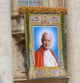 Banner of John Paul II displayed on the central loggia of St. Peter's Basilica on May 1, 2011, immediately following his beatification ceremony. Banner of John Paul II displayed on the central loggia of St. Peter's Basilica on May 1, 2011, immediately following his beatification ceremony.