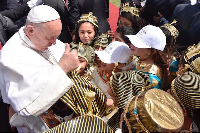 Little pharaohs meet the Pope at Mass in Cairo, April 29, 2017. Little pharaohs meet the Pope at Mass in Cairo, April 29, 2017.