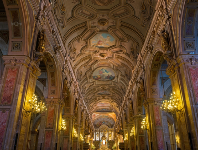 The interior of the metropolitan cathedral in the capital Santiago de Chile, 2016. The interior of the metropolitan cathedral in the capital Santiago de Chile, 2016.