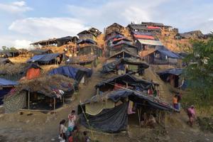 Myanmar's minority Rohingya people build makeshift tents and take shelter at Balukhali rohingya camp, in Ukhiya, Coz's Bazar, Bangladesh on Sep, 25, 2017. Myanmar's minority Rohingya people build makeshift tents and take shelter at Balukhali rohingya camp, in Ukhiya, Coz's Bazar, Bangladesh on Sep, 25, 2017.