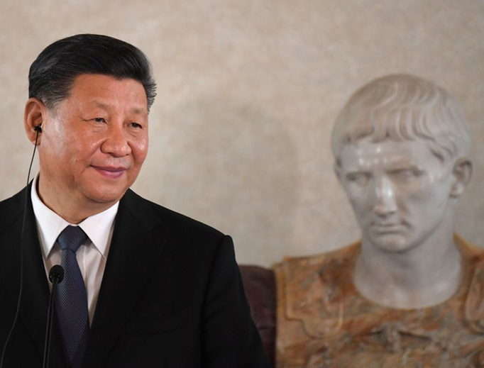 Chinese President Xi Jinping stands next to a bust of Caesar Augustus as he addresses a forum of businessmen on March 22, 2019, at the Quirinale presidential palace in Rome, as part of a two-day visit to Italy.
Chinese President Xi Jinping stands next to a bust of Caesar Augustus as he addresses a forum of businessmen on March 22, 2019, at the Quirinale presidential palace in Rome, as part of a two-day visit to Italy.