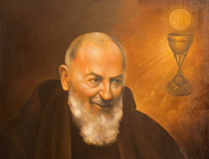 This portrait of St. Pio by an unknown artist of the 20th century is displayed in the church of the Capuchin convent (Iglesia Santo Anchel) in Cordoba, Spain.
This portrait of St. Pio by an unknown artist of the 20th century is displayed in the church of the Capuchin convent (Iglesia Santo Anchel) in Cordoba, Spain.
