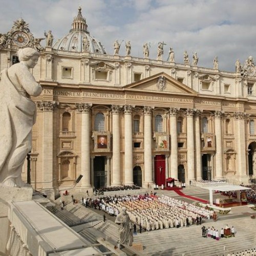 Pope Francis canonizes four new saints in St. Peter's Square on Oct. 18.
Pope Francis canonizes four new saints in St. Peter's Square on Oct. 18.