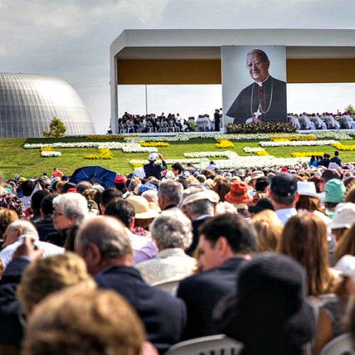 Pilgrims attend the beatification Mass of Bishop Álvaro del Portillo in Madrid. Pilgrims attend the beatification Mass of Bishop Álvaro del Portillo in Madrid.