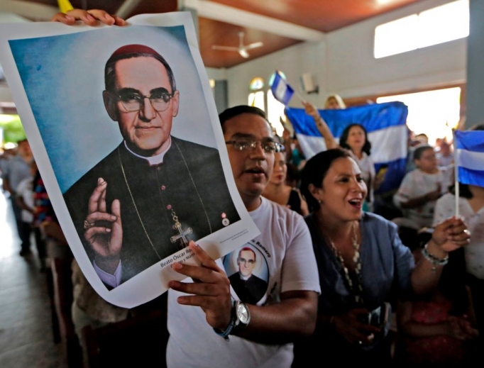 People demonstrate against the government of Nicaraguan President Daniel Ortega with a poster of Salvadorean St. Óscar Romero during Easter Mass on April 21, 2019. People demonstrate against the government of Nicaraguan President Daniel Ortega with a poster of Salvadorean St. Óscar Romero during Easter Mass on April 21, 2019.