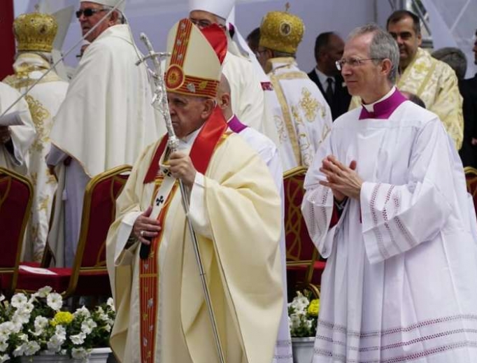 Pope Francis at Mass in Skopje, North Macedonia May 7, 2019. Pope Francis at Mass in Skopje, North Macedonia May 7, 2019.