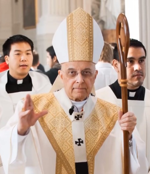 Cardinal Francis George with seminarians at the Archdiocese of Chicago's Mundelein Seminary. Cardinal Francis George with seminarians at the Archdiocese of Chicago's Mundelein Seminary.