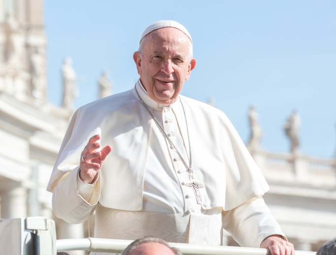 Pope Francis waves to the crowds gathered for his General Audience, May 8, 2019. Pope Francis waves to the crowds gathered for his General Audience, May 8, 2019.