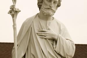 Statues of St. Joseph belong in churches, not buried underground. Statues of St. Joseph belong in churches, not buried underground.