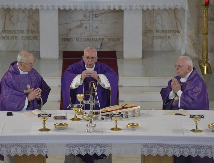 Pope Francis celebrates Mass at the Divine Master House in Rome, Italy, while on retreat with members of the Roman Curia on March 10, 2017.
Pope Francis celebrates Mass at the Divine Master House in Rome, Italy, while on retreat with members of the Roman Curia on March 10, 2017.