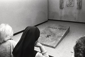Kneeling women are seen in this Aug. 13, 1978, file photo as they pray in front of the tomb of Pope Paul VI underneath St. Peter’s Basilica at the Vatican. Kneeling women are seen in this Aug. 13, 1978, file photo as they pray in front of the tomb of Pope Paul VI underneath St. Peter’s Basilica at the Vatican.