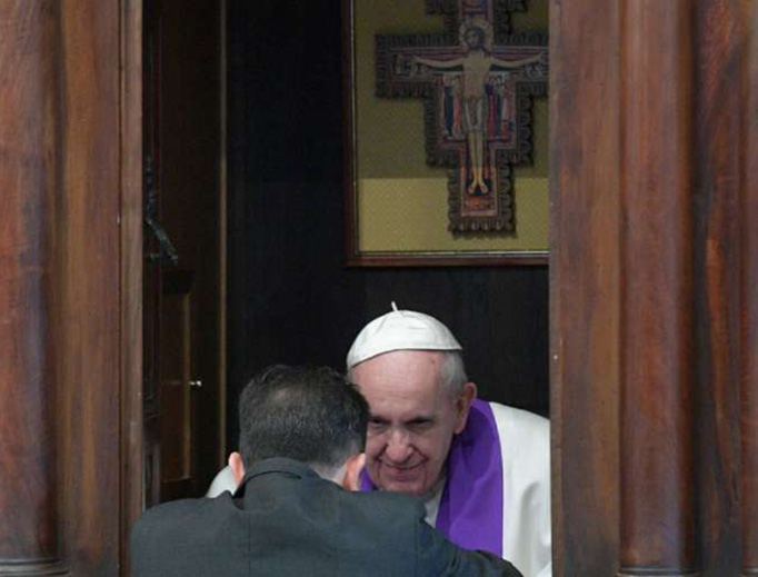 Pope Francis hears confessions at St. John Lateran in Rome, March 2, 2017. Pope Francis hears confessions at St. John Lateran in Rome, March 2, 2017.