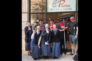 Sisters and volunteers outside the Pauline bookstore in Chicago. Sisters and volunteers outside the Pauline bookstore in Chicago.