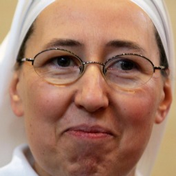 CURED. Sister Marie-Simon-Pierre attends a 2007 news conference in Aix-en-Provence, France. A miracle, involving the French nun said to have been cured of Parkinson’s disease, has been approved by a Vatican medical board and a group of theologians and is now awaiting judgment from the members of the Congregation for Saints’ Causes, according to Italian journalist Andrea Tornielli. CURED. Sister Marie-Simon-Pierre attends a 2007 news conference in Aix-en-Provence, France. A miracle, involving the French nun said to have been cured of Parkinson’s disease, has been approved by a Vatican medical board and a group of theologians and is now awaiting judgment from the members of the Congregation for Saints’ Causes, according to Italian journalist Andrea Tornielli.