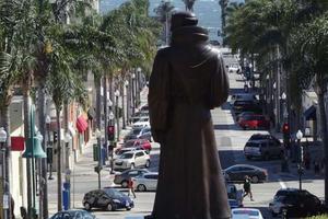 St. Junipero Serra statue in Ventura steps away from City Hall. St. Junipero Serra statue in Ventura steps away from City Hall.