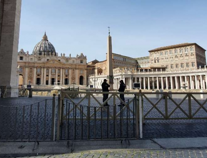 St. Peter's Basilica closed during the height of the coronavirus pandemic. St. Peter's Basilica closed during the height of the coronavirus pandemic.