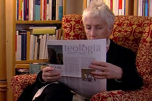 Lucetta Scaraffia reads the special insert on the Theology of Women in L’Osservatore Romano, April 7, 2014. Lucetta Scaraffia reads the special insert on the Theology of Women in L’Osservatore Romano, April 7, 2014.