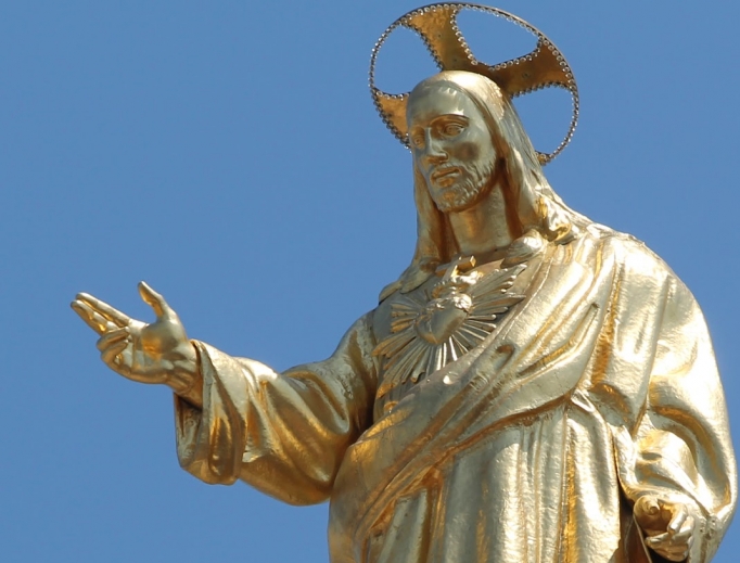 A golden statue of the Sacred Heart of Jesus at the Basilica of the Sacred Heart of Jesus in Rome.
A golden statue of the Sacred Heart of Jesus at the Basilica of the Sacred Heart of Jesus in Rome.