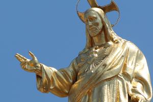 A golden statue of the Sacred Heart of Jesus at the Basilica of the Sacred Heart of Jesus in Rome.
A golden statue of the Sacred Heart of Jesus at the Basilica of the Sacred Heart of Jesus in Rome.