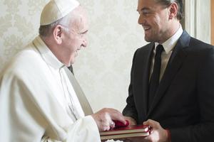 Pope Francis meets with actor Leonardo Di Caprio in Vatican City on Jan. 28.
Pope Francis meets with actor Leonardo Di Caprio in Vatican City on Jan. 28.