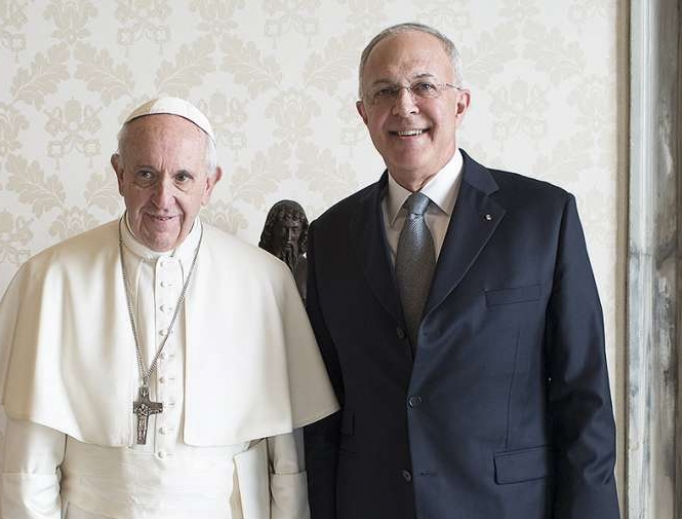 Pope Francis meets with Supreme Knight Carl Anderson of the Knights of the Columbus, February 16, 2017. Pope Francis meets with Supreme Knight Carl Anderson of the Knights of the Columbus, February 16, 2017.
