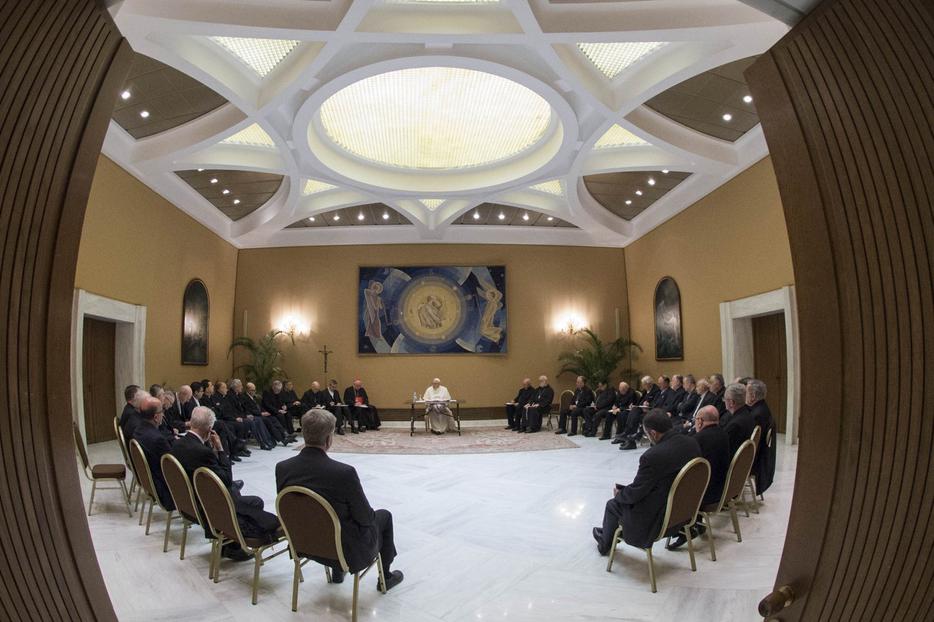Pope Francis meeting 34 Chilean bishops in the Paul VI hall, May 15, 2018. Pope Francis meeting 34 Chilean bishops in the Paul VI hall, May 15, 2018.