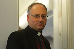 Father Antonio Spadaro SJ: Pope Francis' pontificate is one of "discernment and incomplete thought." Father Antonio Spadaro SJ: Pope Francis' pontificate is one of "discernment and incomplete thought."