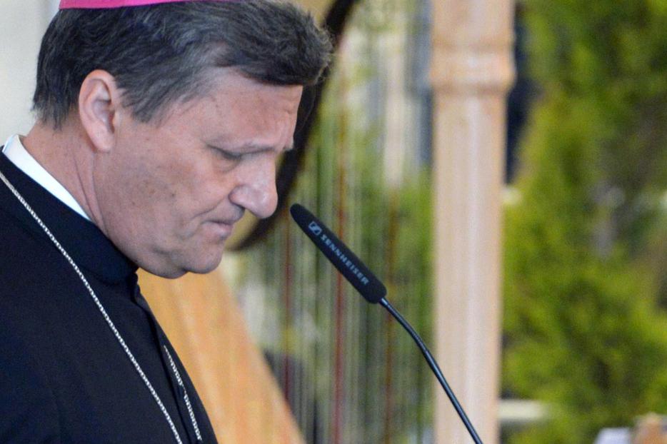 Bishop Mario Grech speaks at a ceremony in Malta, April 23, 2015.
Bishop Mario Grech speaks at a ceremony in Malta, April 23, 2015.