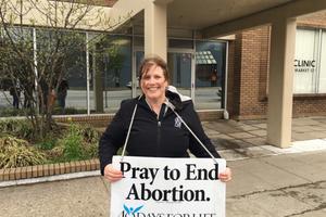 Laura Grijalba proclaims life in Louisville, Kentucky, this spring. Laura Grijalba proclaims life in Louisville, Kentucky, this spring.