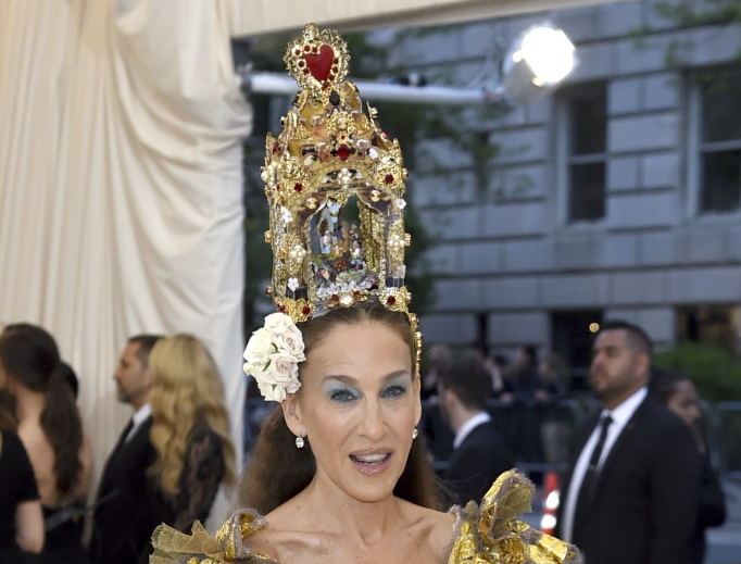 Sarah Jessica Parker attends the Metropolitan Museum of Art’s Costume Institute benefit gala celebrating the opening of the ‘Heavenly Bodies: Fashion and the Catholic Imagination’ exhibition on May 7 in New York. Sarah Jessica Parker attends the Metropolitan Museum of Art’s Costume Institute benefit gala celebrating the opening of the ‘Heavenly Bodies: Fashion and the Catholic Imagination’ exhibition on May 7 in New York.