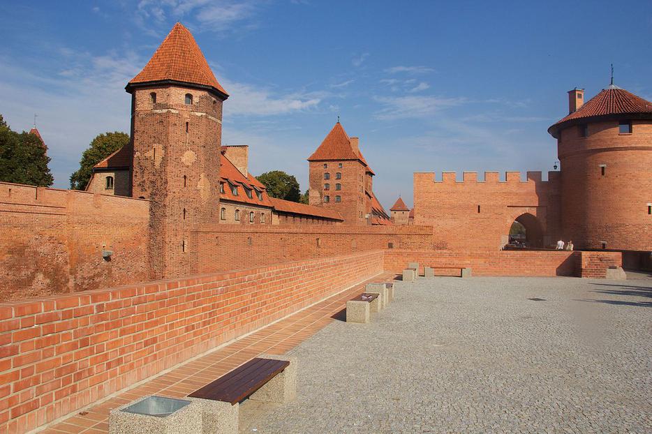 One of Poland's most dramatic post-World War II archaeological restorations is the Castle of the Teutonic Order in Malbork, between Warsaw and Gdansk. One of Poland's most dramatic post-World War II archaeological restorations is the Castle of the Teutonic Order in Malbork, between Warsaw and Gdansk.