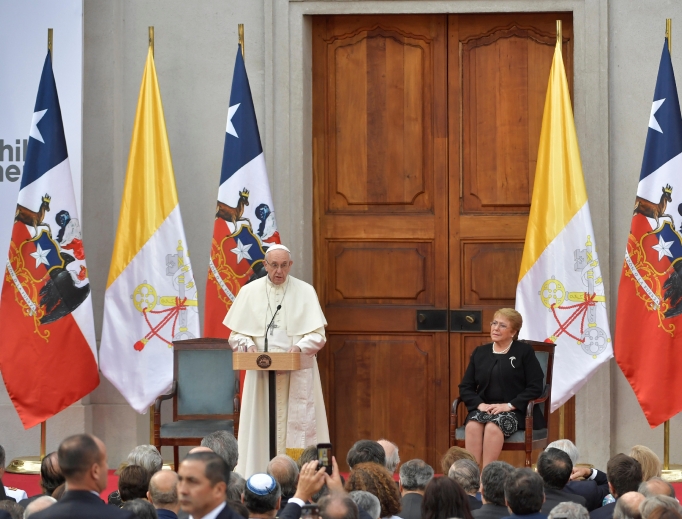 Pope Francis meets with authorities, civil society and the diplomatic corps in the Palacio de la Moneda in Santiago, Chile, Jan. 16.
Pope Francis meets with authorities, civil society and the diplomatic corps in the Palacio de la Moneda in Santiago, Chile, Jan. 16.