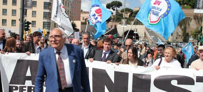 Marco Pannella pictured at a previous march for amnesty, justice and freedom.