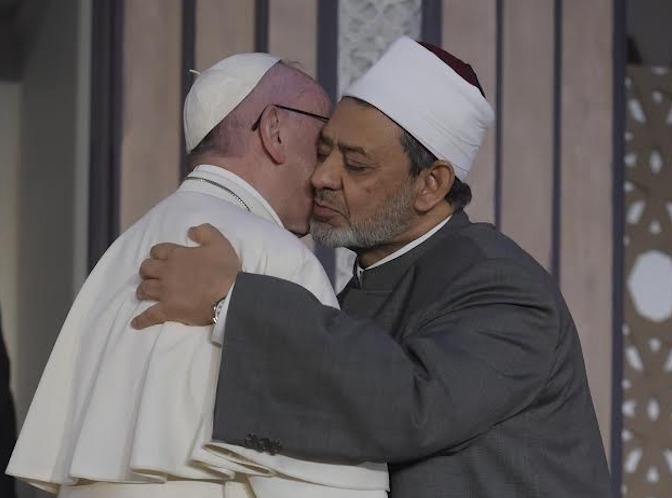 Pope Francis embracing Sheikh Ahmed el-Tayeb, the Grand Imam of Al-Azhar, April 28, 2017. Pope Francis embracing Sheikh Ahmed el-Tayeb, the Grand Imam of Al-Azhar, April 28, 2017.