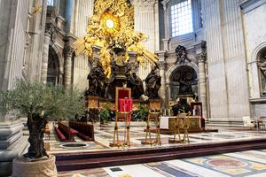 A view of the main altar of St. Peter's Basilica prepared for the Palm Sunday vigil on April 4, 2020, in Vatican City. Pope Francis will celebrate the Palm Sunday Mass in an empty basilica. Yesterday the Pontiff sent a video message as Christians around the world prepare to celebrate Holy Week in an unusual manner due to the COVID-19 coronavirus pandemic. A view of the main altar of St. Peter's Basilica prepared for the Palm Sunday vigil on April 4, 2020, in Vatican City. Pope Francis will celebrate the Palm Sunday Mass in an empty basilica. Yesterday the Pontiff sent a video message as Christians around the world prepare to celebrate Holy Week in an unusual manner due to the COVID-19 coronavirus pandemic.